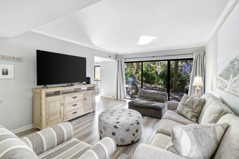 Walk to Beach - Pet Friendly Poolside 2BR Villa