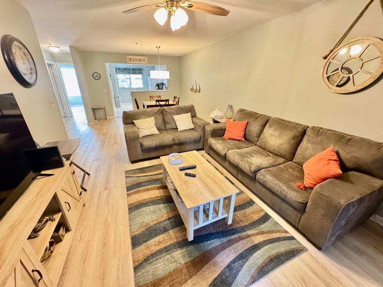Pet Friendly Beach Villa 2 Bed 2 Bath #7105 TreeTops