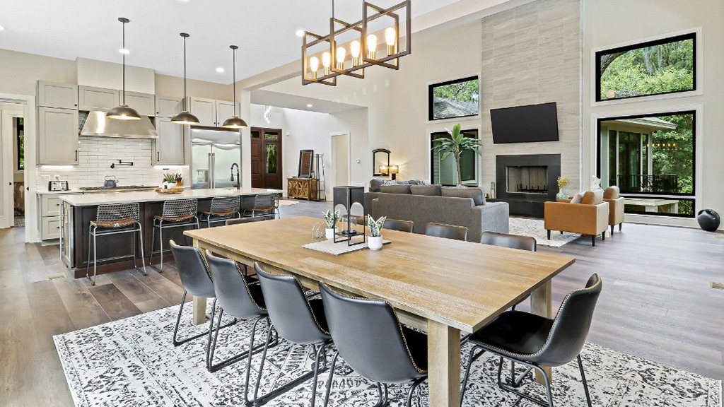 Bright, open-concept living room featured on our Hilton Head vacation rentals map